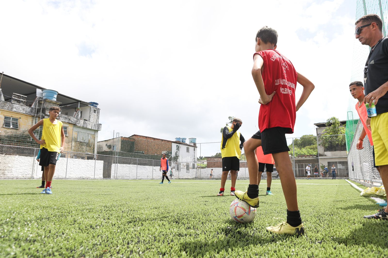 Programa Gramadão chega à Campina do Barreto com campo em medidas oficiais