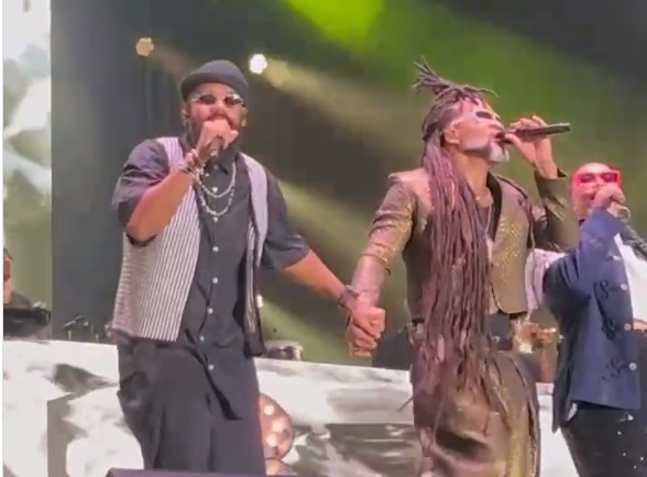 Carlinhos Brown e Baiana System