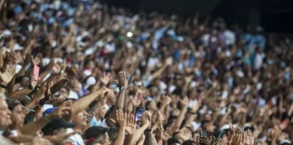 A torcida do Bahia quase todo jogo enche a Fonte Nova.