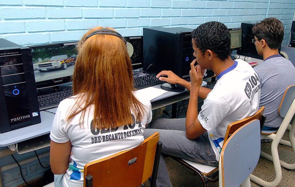 internet escola pública