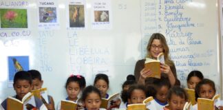 alunos da alfabetização de escola no Nordeste