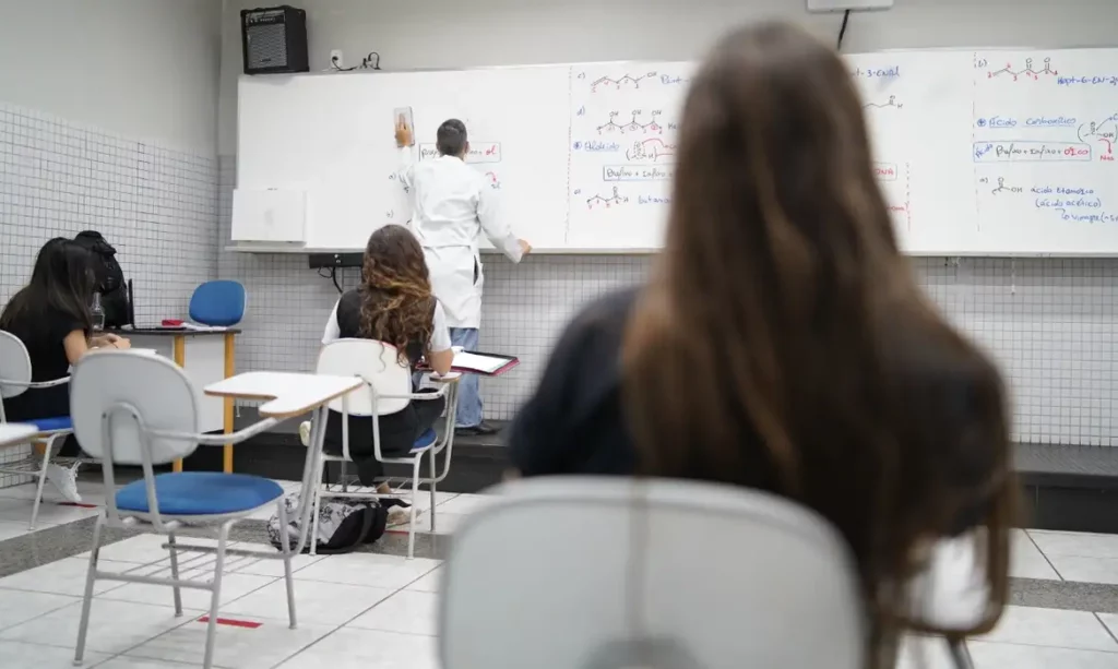 alunos em sala de aula foto GALOIS