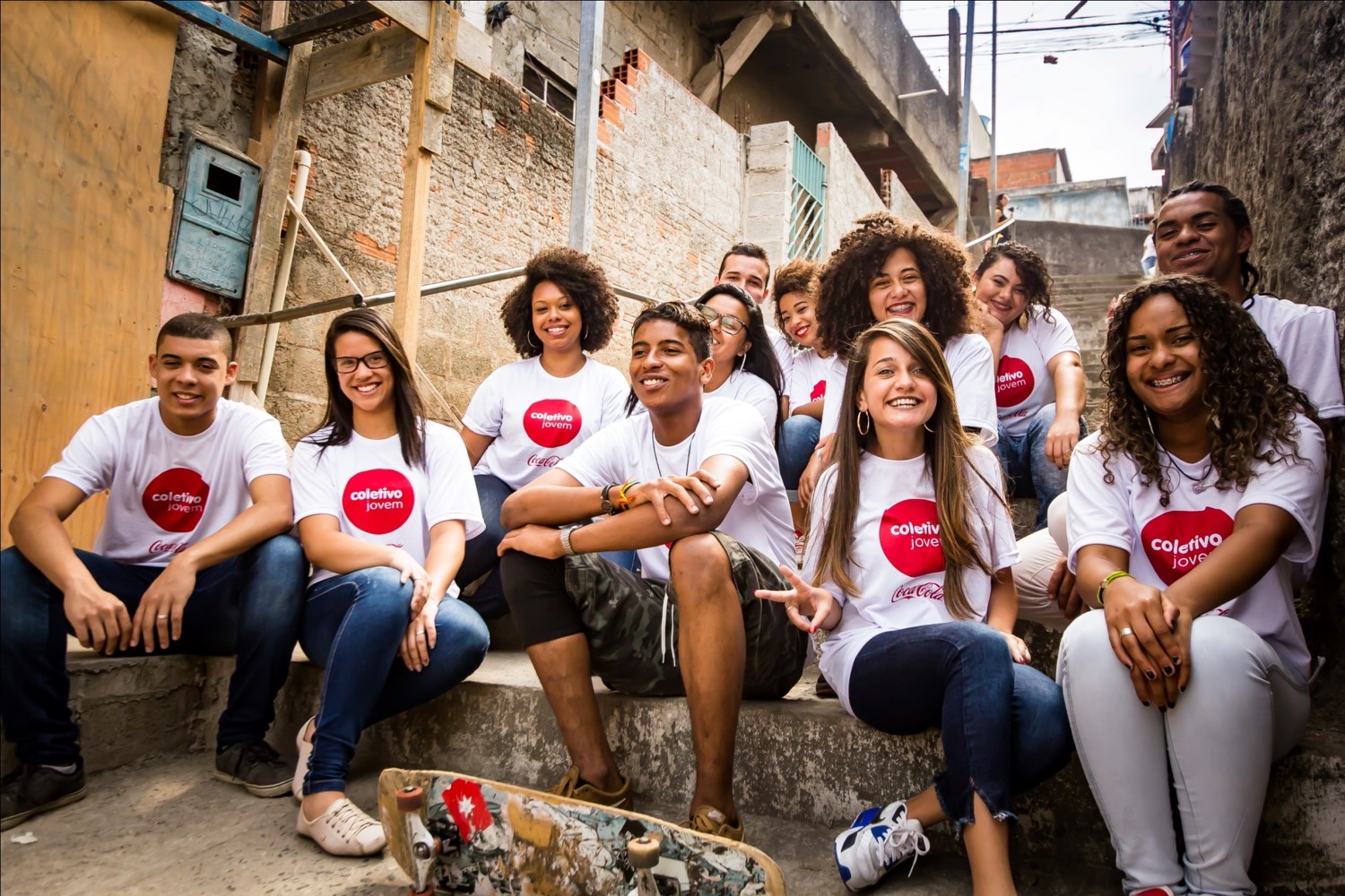 Jovens alunos do Coletivo