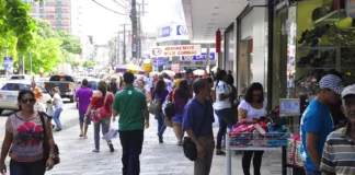 centro-de-joao-pessoa-pedestres-comercio-foto-jose-lins-11