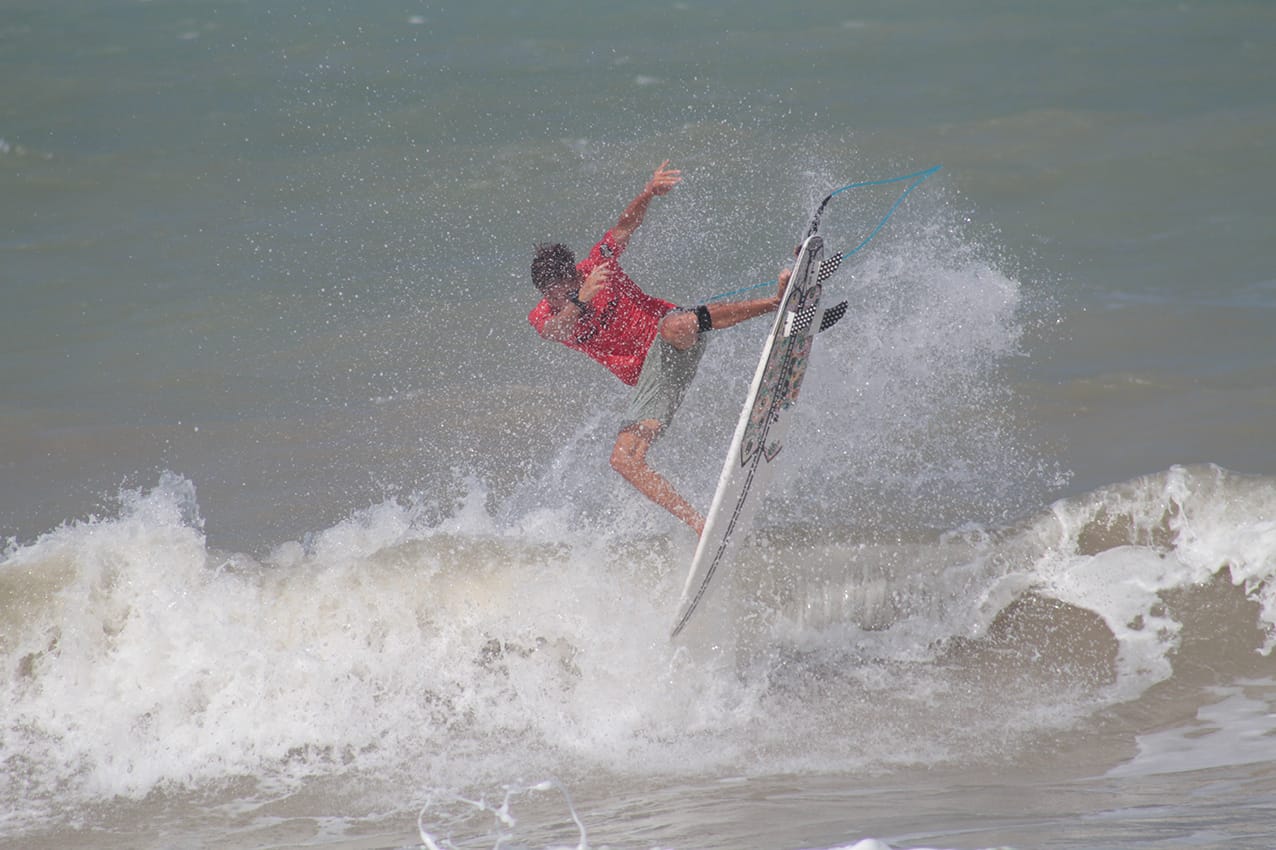 Taça Brasil de Surf em Cabedelo foto Alexandre Gondim CBSurf 