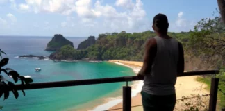 Praia do Sancho em Fernando de Noronha