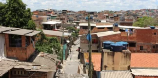 O Nordeste tem inúmeras favelas. Foto: Acervo IBGE