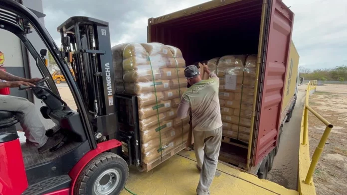 era de carnaúba da Agrocera foi enviada para os Estados Unidos. Foto: ZPE Piauí/Divulgação