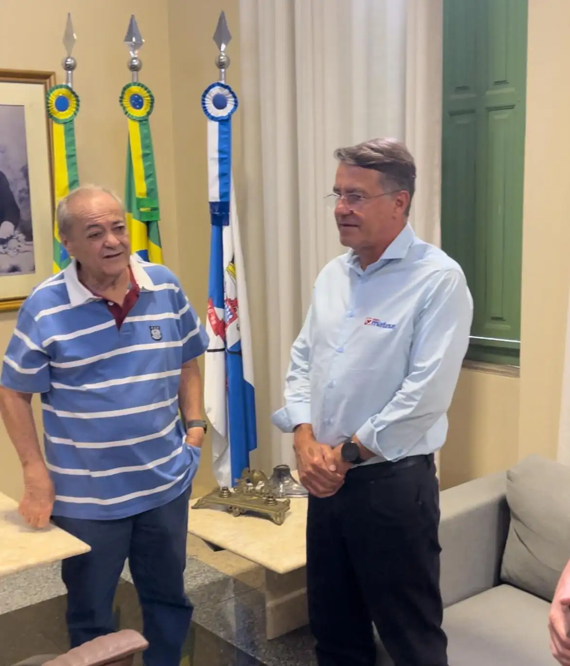 prefeito de São Luis recebe grupo Mateus