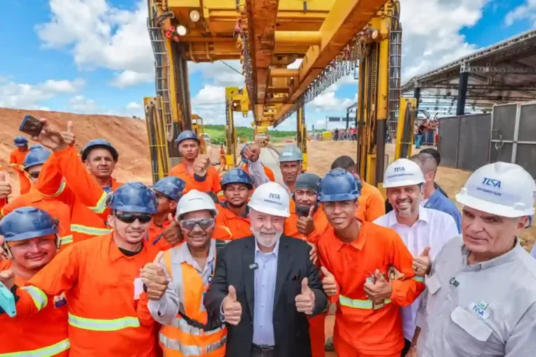 Lula visita as obras da ferrovia Transnordestina. Foto: Ricardo Stuckert/PR