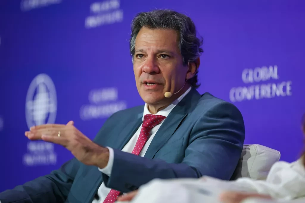 Haddad em evento internacional foto divulgação