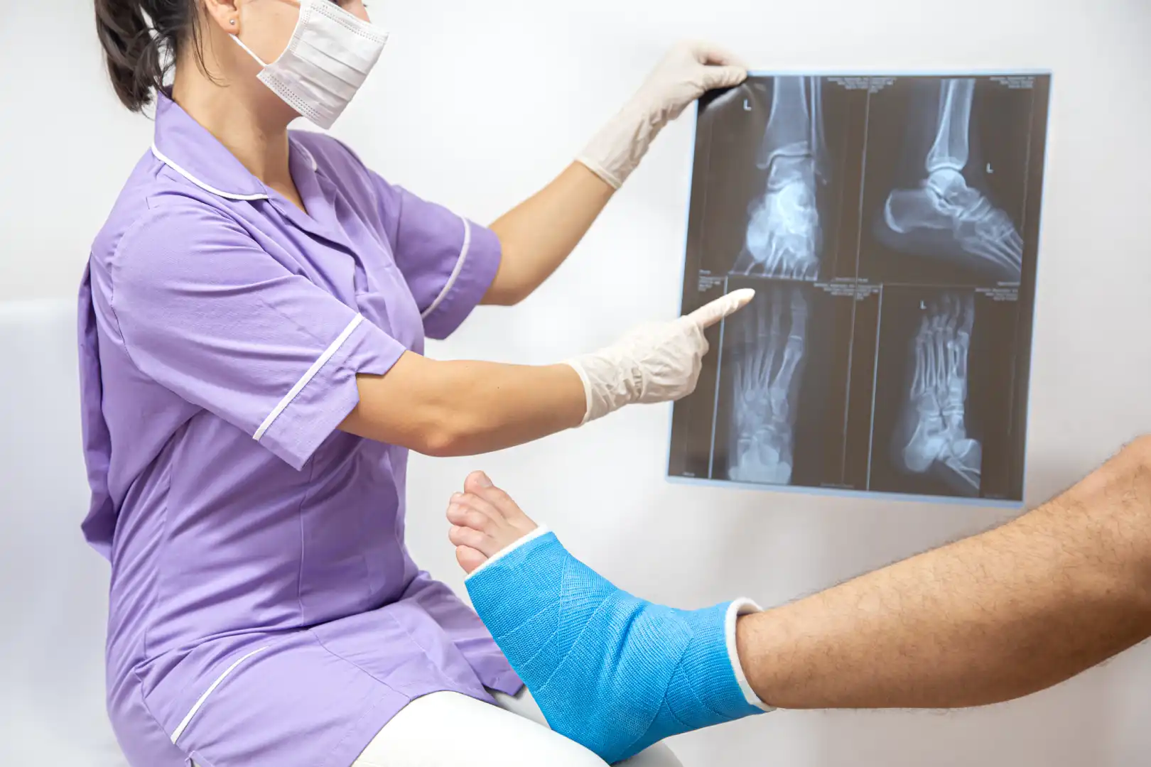 A maioria das cirurgias visa devolver a locomoção aos pacientes. Foto: Freepik