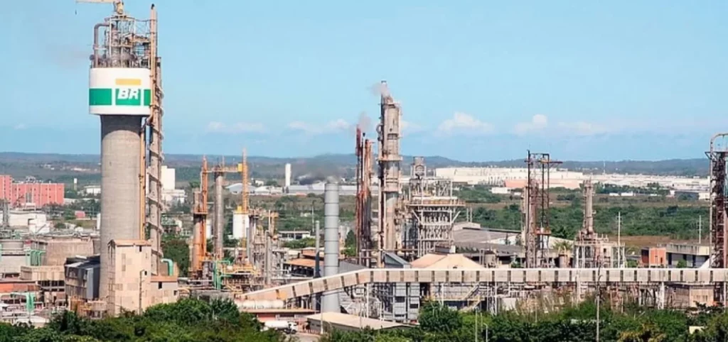 Justica determina que petrobras suspenda fechamento da fafen em Camacari foto reprodução