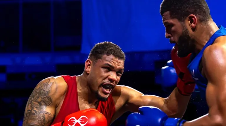 LUTADORES DE BOXE