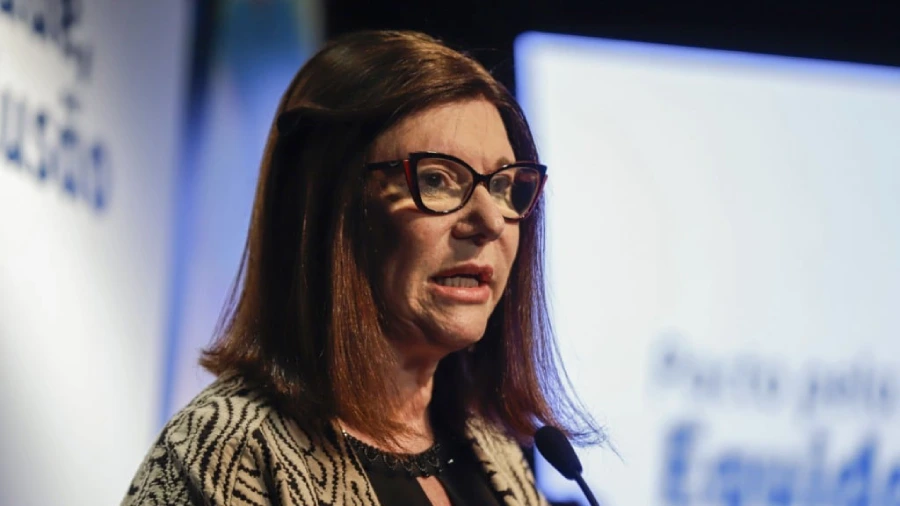 Magda-Chambriard-participa-da-cerimonia-do-pacto-pela-diversidade-equidade-e-inclusao-nas-empresas-estatais-em-4-de-setembro-de-2024-Foto-Joedson-Alves