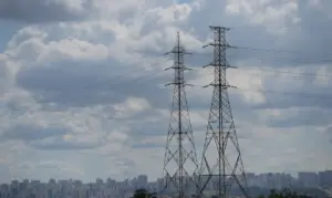 postes de energia