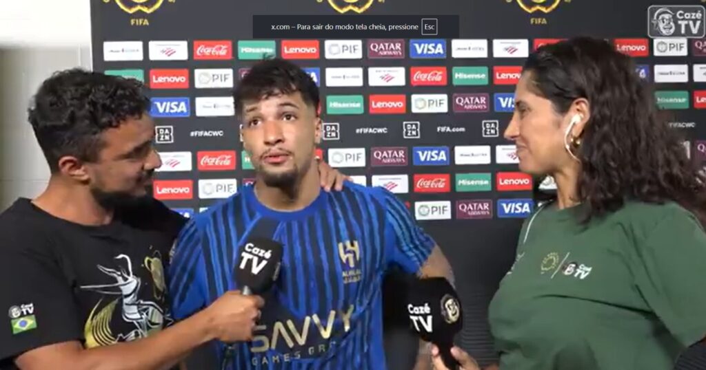 Marcos Leonardo dando entrevista