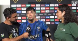 Marcos Leonardo dando entrevista