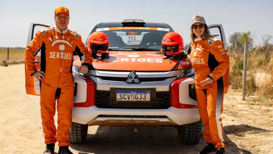 dupla na frente doc arro de Rally