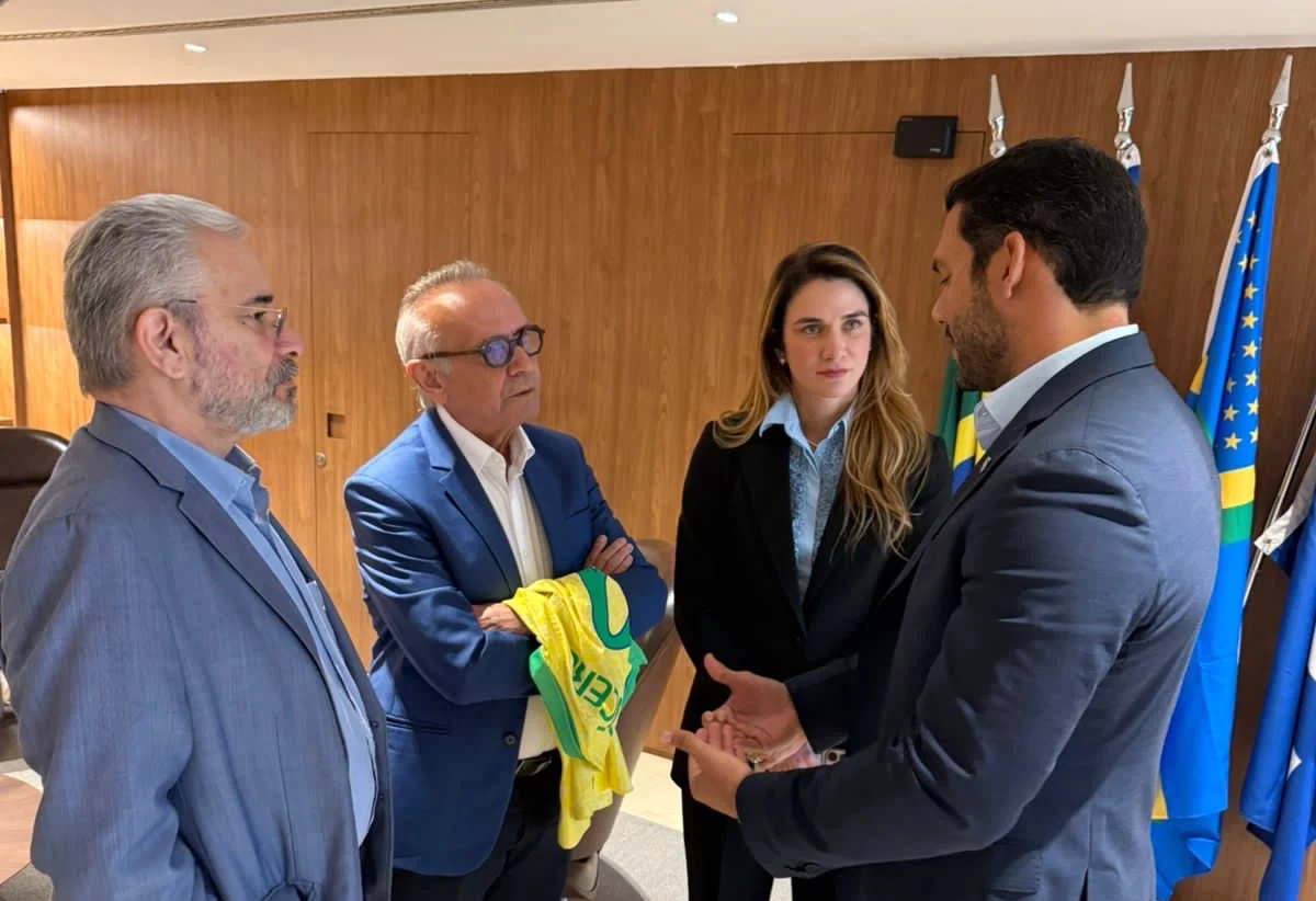 Cicero em visita na CBF foto divulgação