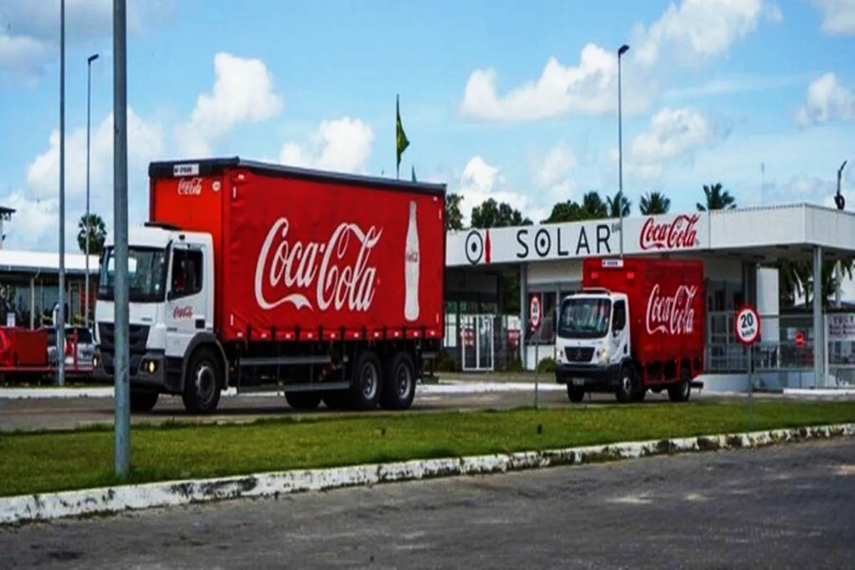 caminhoes de coca cola