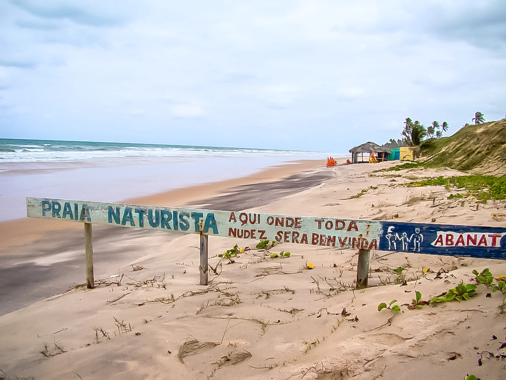 Praia do Massarandupió em Entre Rios