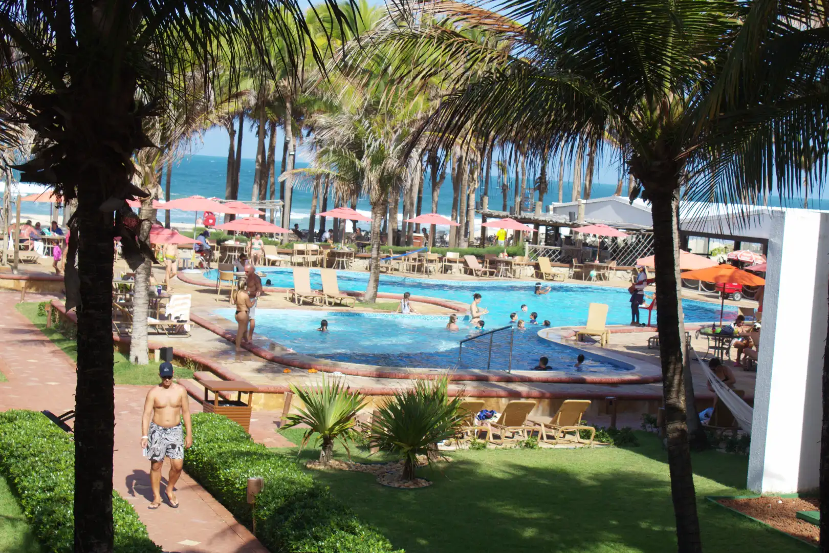 Resort no litoral do Nordeste. foto_ Eliseu Lins