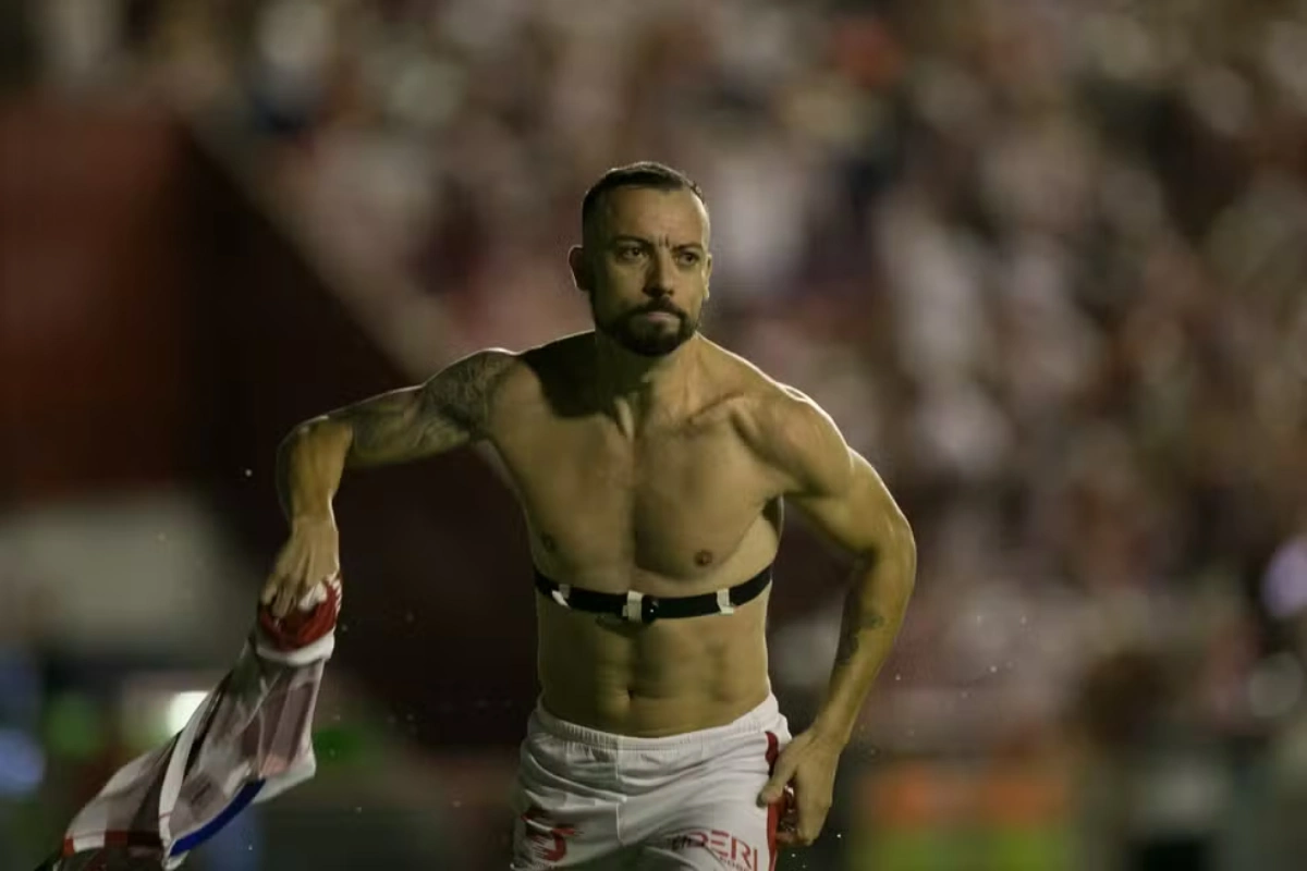 Paulo Sérgio decide acesso do Náutico à Série B Foto Marlon Costa AGIF