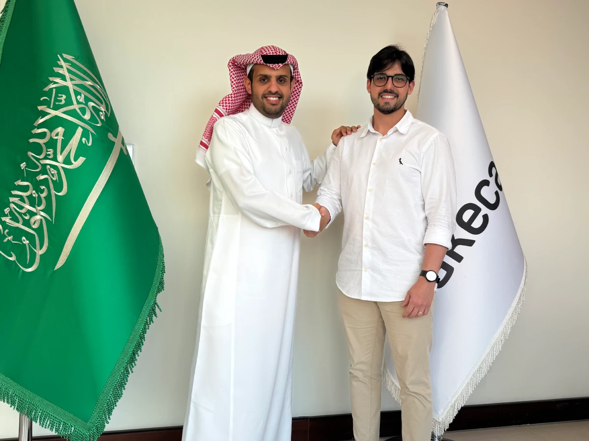 Hassan Albalawi, fundador e CEO da WakeCap e Túlio Cerviño, CEO e fundador da Trackfy