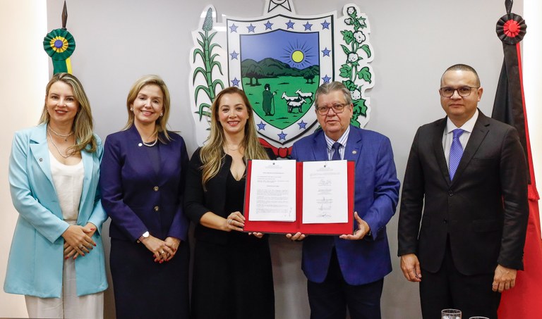 Assinatura o acordo Fundeb na Paraíba foto divulgação