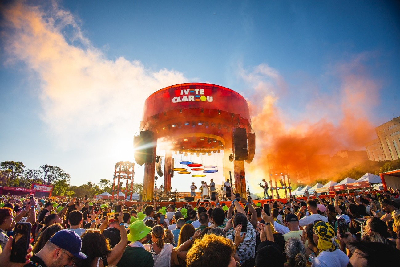 PROJETO IVETE CLAREOU