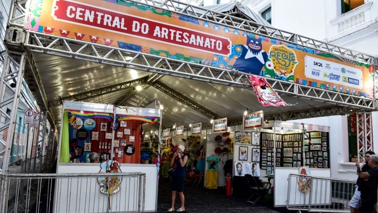 Artesãos e artesãs em busca de faturamento extra no Carnaval devem ficar atentos Foto Divulgação