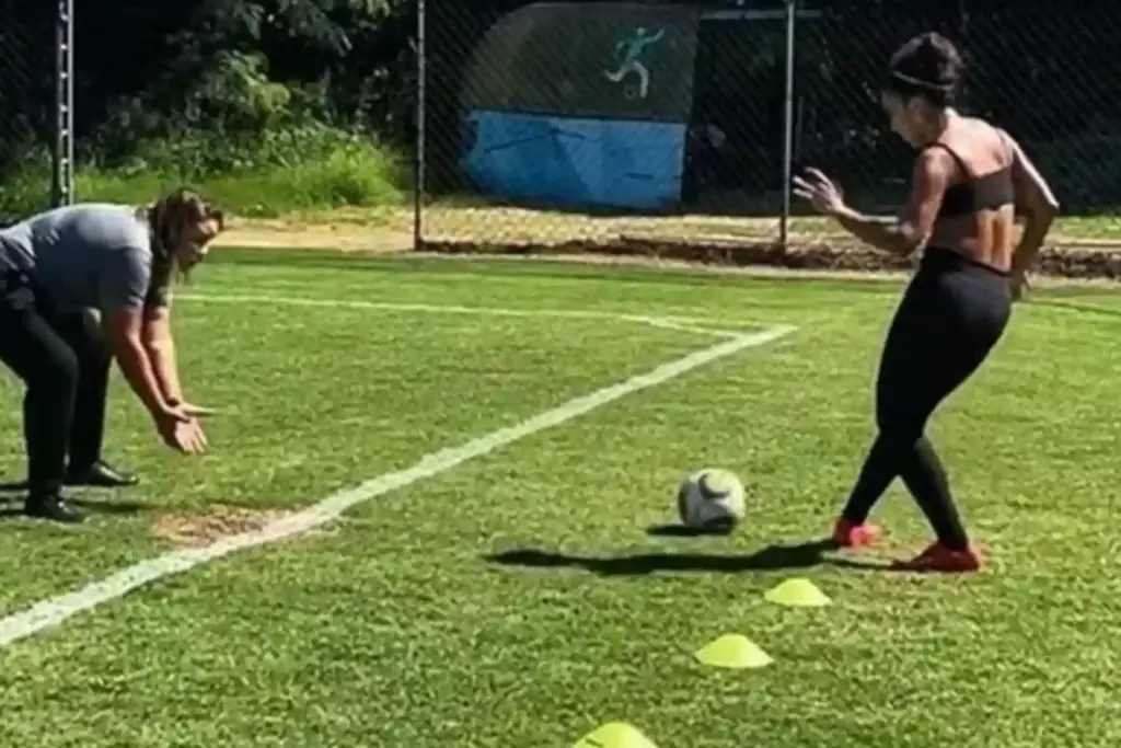 Alice Carvalho treinando