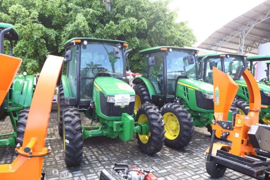 Maquinas entregues para a agricultura familia no ceara foto divulgação