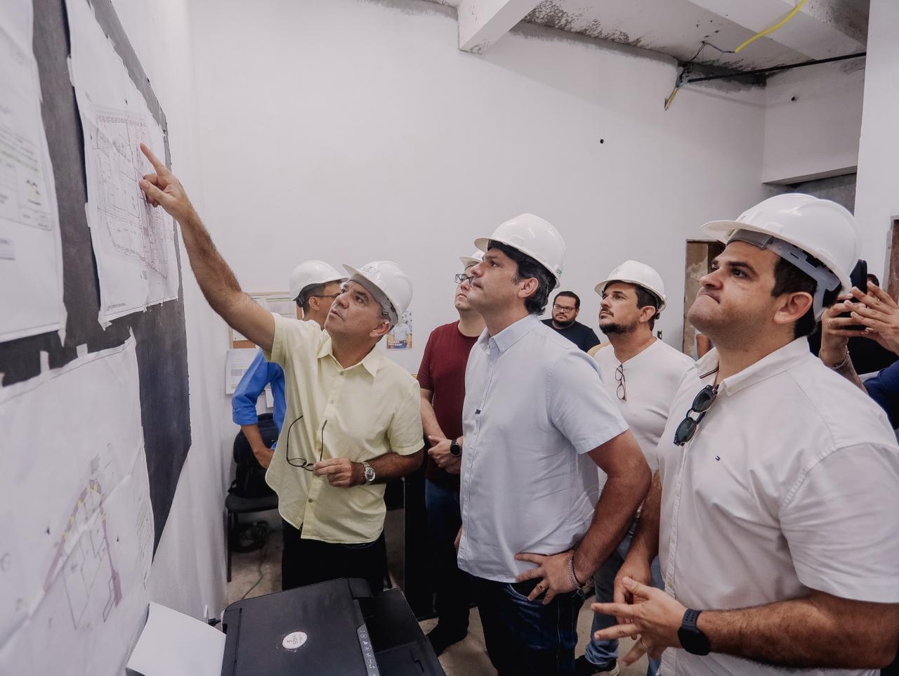 Leo Bezerra visita obras da Guarda Municipal