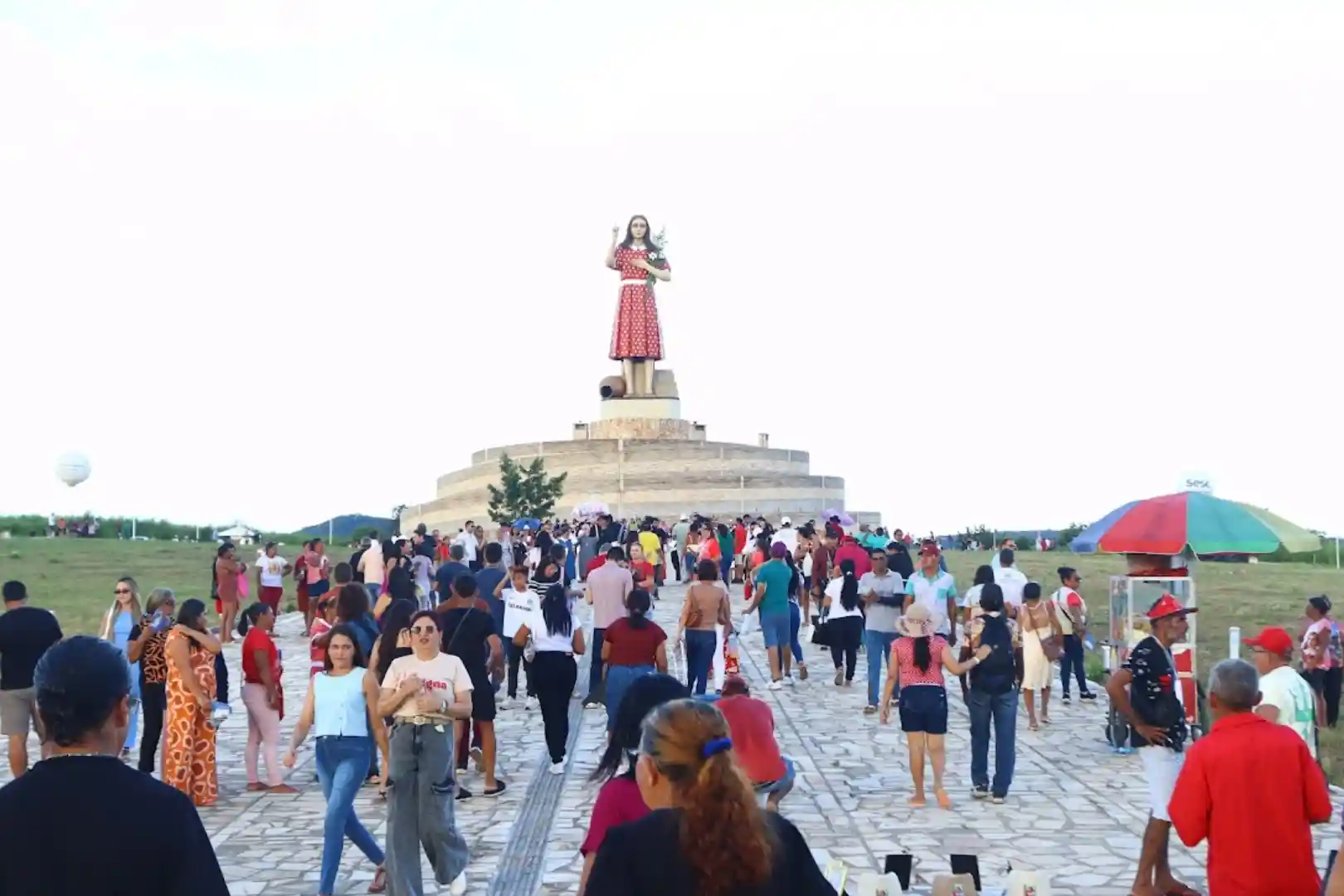 Estátua Menina Benigna. Foto_ Governo do Ceará