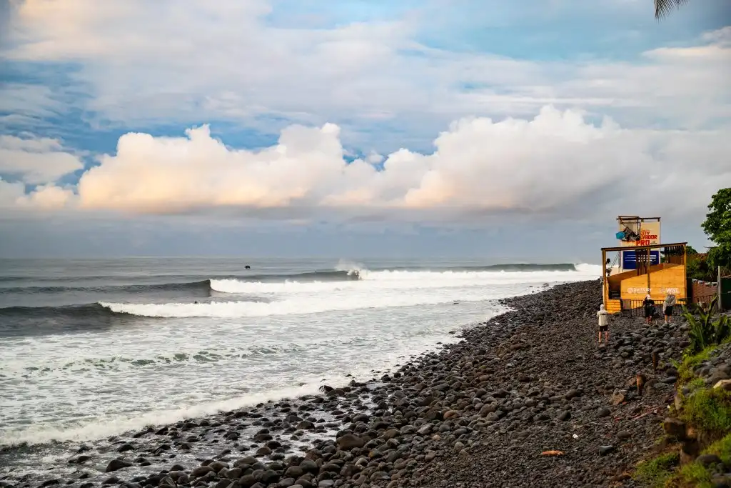 lineup Punta Roca El Salvador foto WSL Aaron Hughes