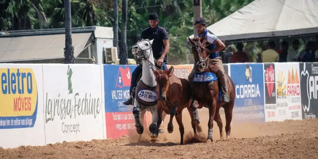 Vaquejada em Missão Velha foto divulgação