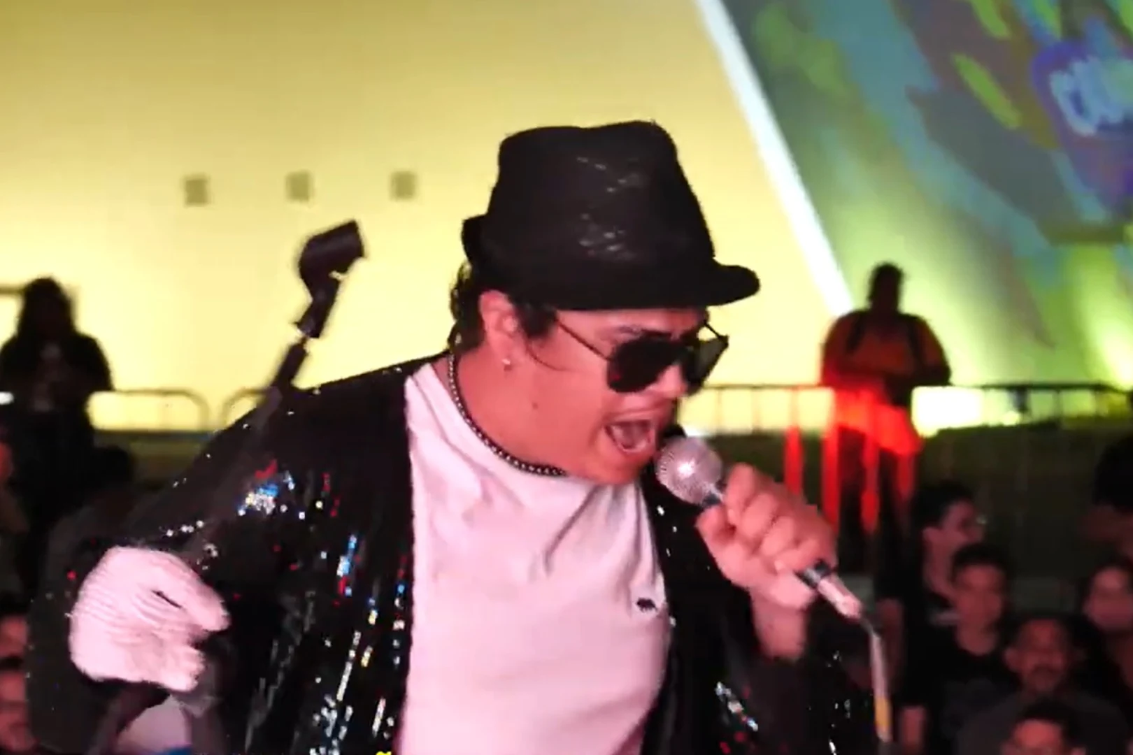 Linnyke paródia Michael Jackson. Foto_ Reprodução