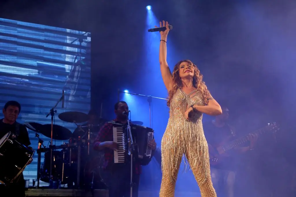 Elba Ramalho no Forro Caju foto divulgação